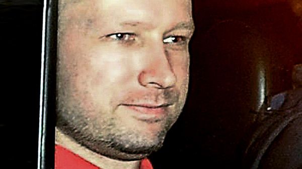 Terroristen Breivik ønsket også å angripe norske medier